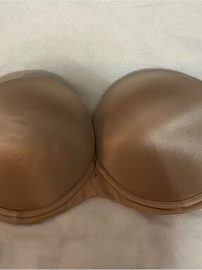 Victoria's Secret Strapless Smooth Bra in Nude Brown